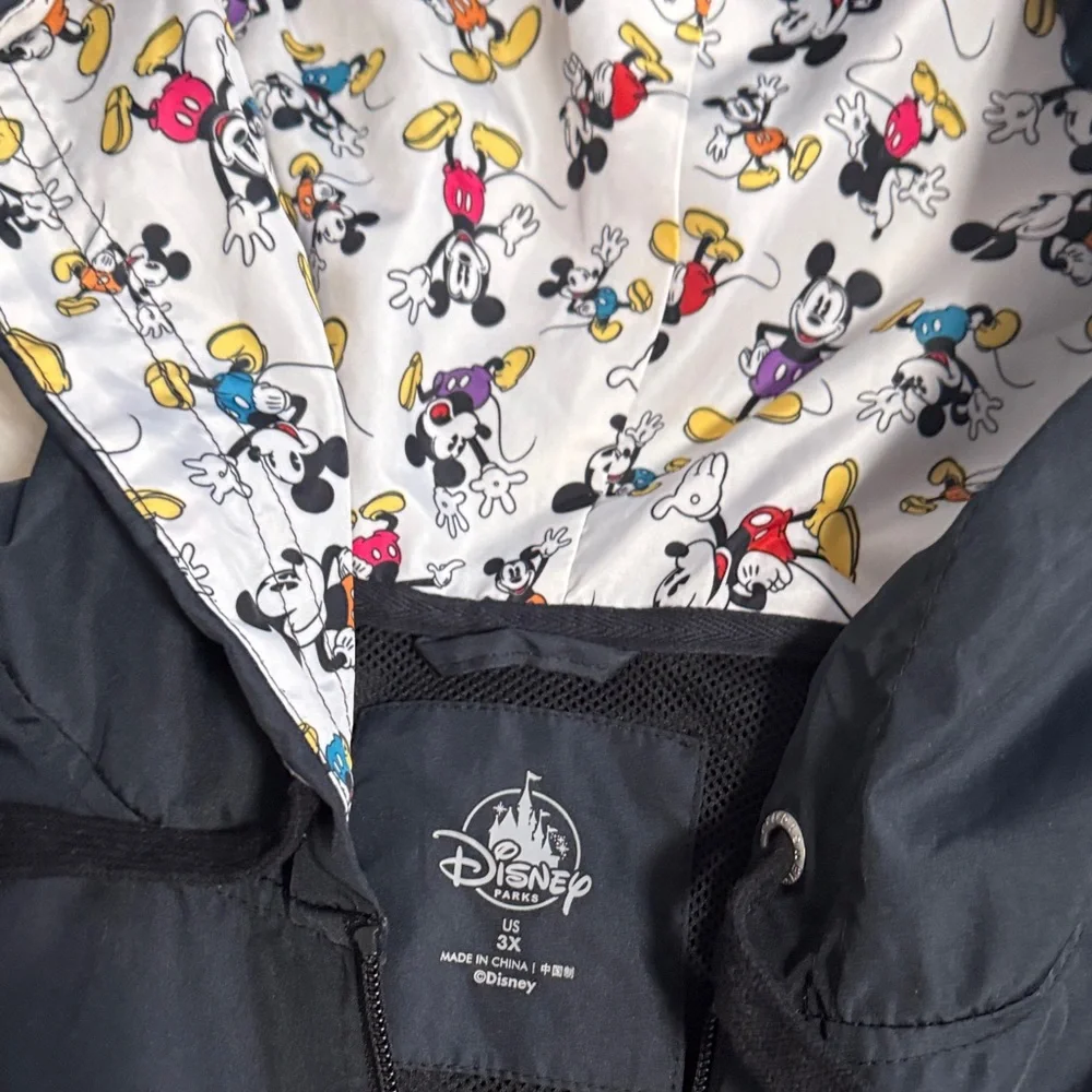 Disneyland Black Hooded Jacket for Women. Embroidered Mickey